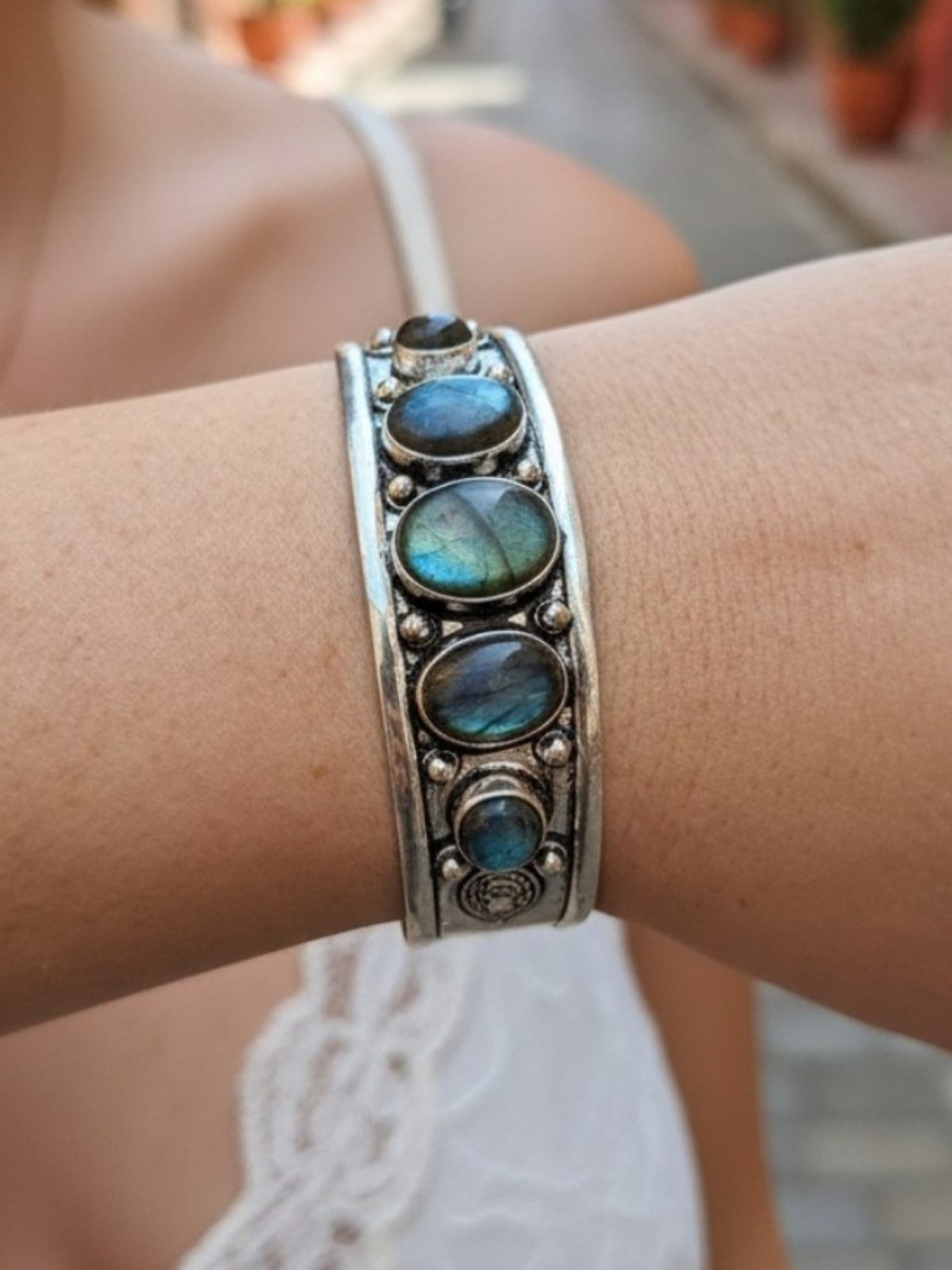 ✨️NWOT! Sterling Silver Labradorite Cuff Bracelet - Iridescent Blue-Green!